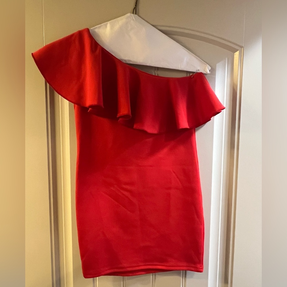NWOT, Girls size 10 Red One-Shoulder Ruffle Dress